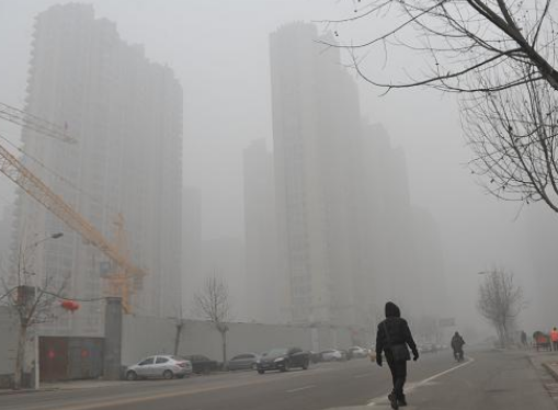 近期霧霾嚴(yán)重，電動葫蘆的防護要提起重視了